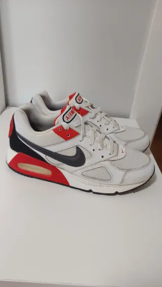 Nike Air Max Ivo Habanero Blancas