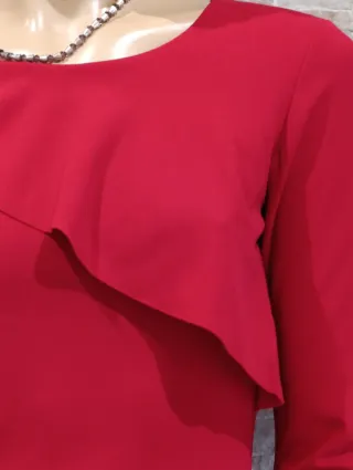 Vestido rojo manga larga con volantes