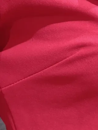 Vestido rojo manga larga con volantes