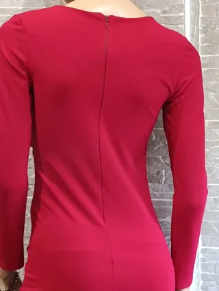 Vestido rojo manga larga con volantes