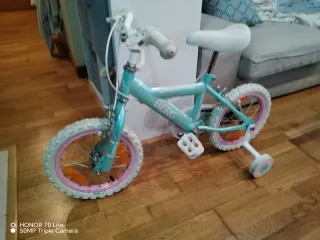 Bicicleta infantil BERG azul y blanca