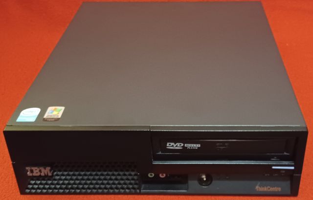 IBM ThinkCentre A52 8298 PC Escritorio