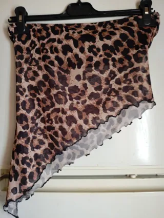 Top bandeau estampado leopardo