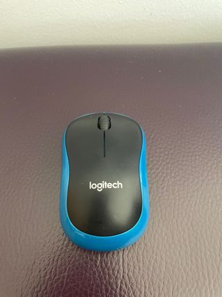 Ratón Logitech M185 Inalámbrico Negro/Rojo