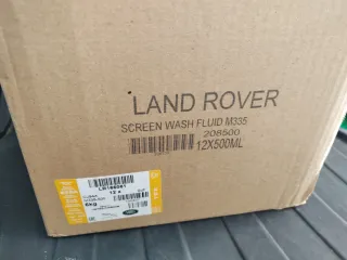 12 botes de Líquido Limpiaparabrisas Land Rover.