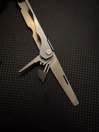 Multiherramienta SOG Paratool