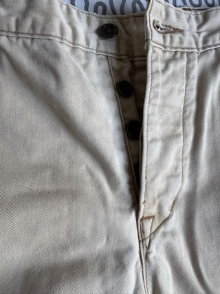 Pantalón Levis Beige Talla 31. Largo 34 hombre