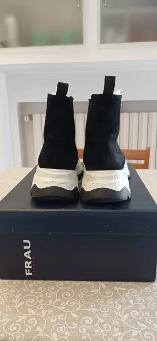 Stivaletti Frau Nero Cachemire Donna