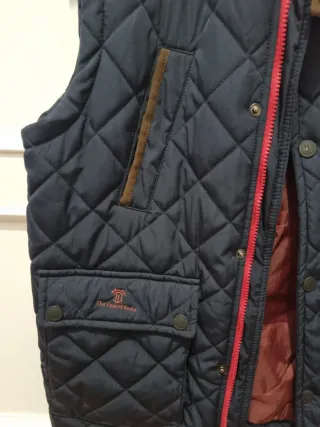 Chaleco Time of Boccha azul y marrón