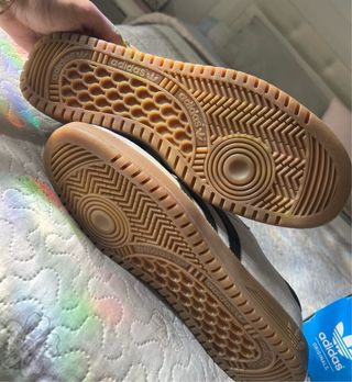 Zapatillas Adidas Talla 44. A estrenar.