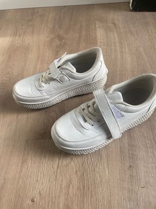 Zapatillas con ruedas talla 36