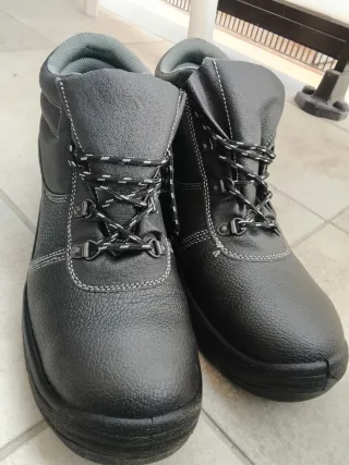 Botas de seguridad negras talla 45