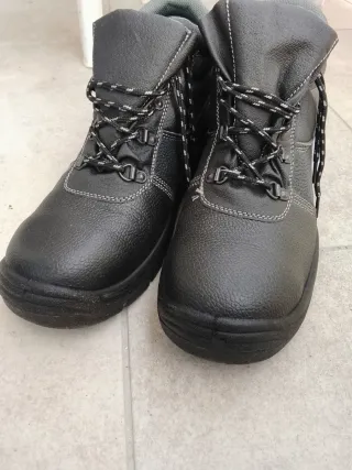 Botas de seguridad negras talla 45