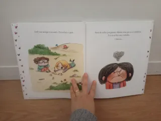 Libro infantil  Ens tractem bé: Un conte sobre el