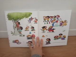 Libro infantil  Ens tractem bé: Un conte sobre el