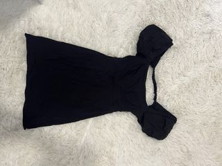 Vestido negro espalda descubierta