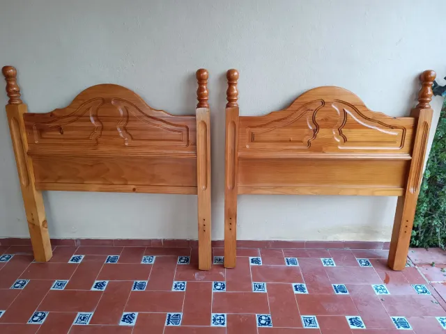 Cabecero de madera rústico