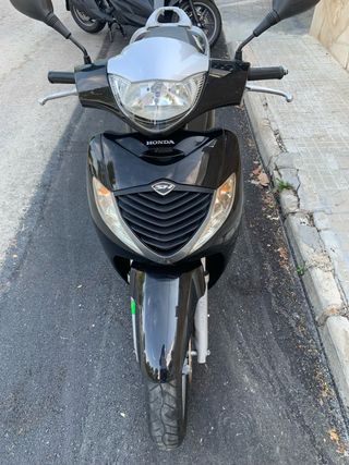 Honda Scoopy 125cc Negra