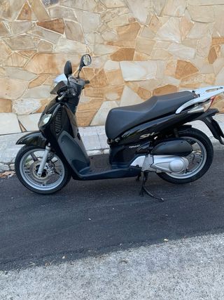 Honda Scoopy 125cc Negra