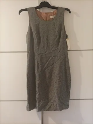 Vestido gris con estampado