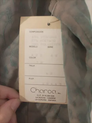 Vestido gris con estampado