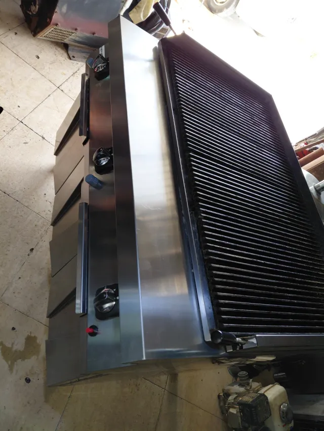 Barbacoa industrial a gas