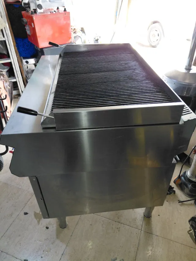 Barbacoa industrial a gas