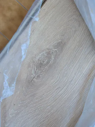 Suelo laminado Artens Intenso 8mm.