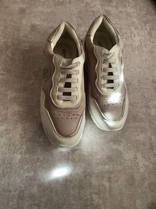 Zapatos Amarpies Beige y Dorado