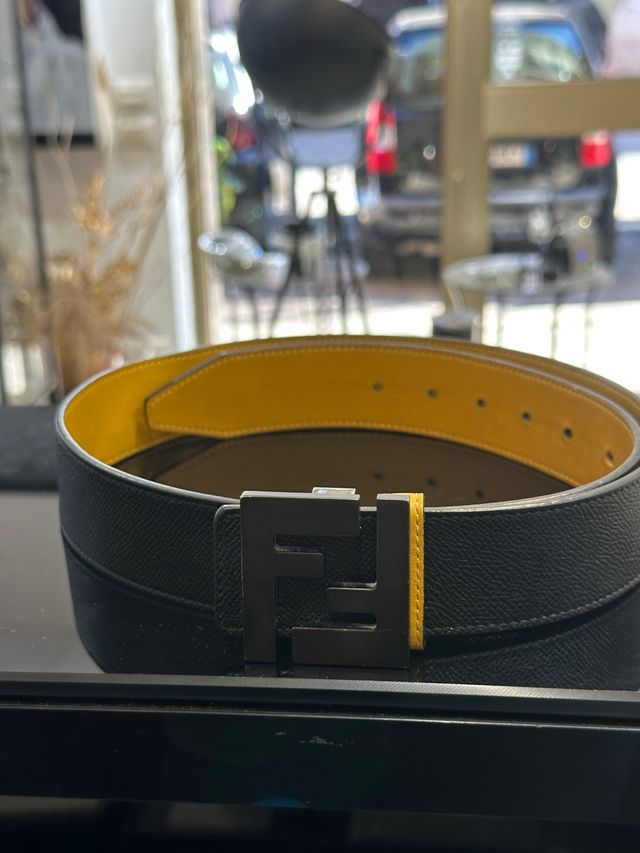 Cintura Fendi Pelle Nera e Gialla