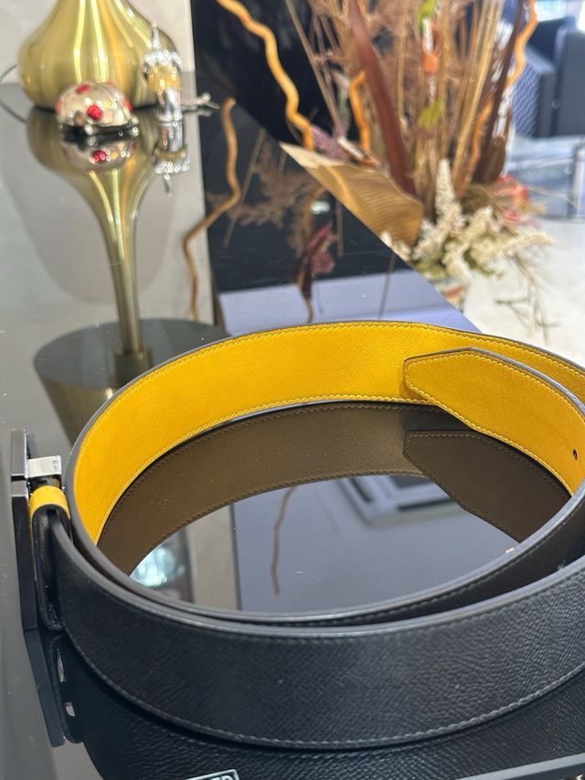 Cintura Fendi Pelle Nera e Gialla