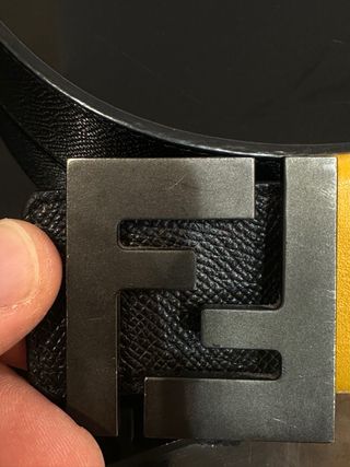 Cintura Fendi Pelle Nera e Gialla