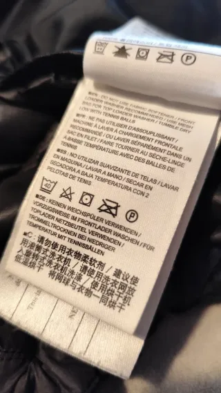 Chaqueta de plumas Arc'teryx Thorium AR Negra