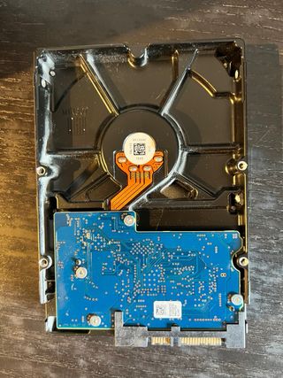 Disco Duro Toshiba 1TB 3.5 SATA 6.0 Gb/s