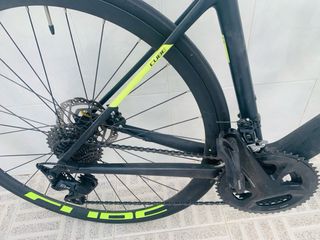 Bicicleta Carbono Cube Attain RACE