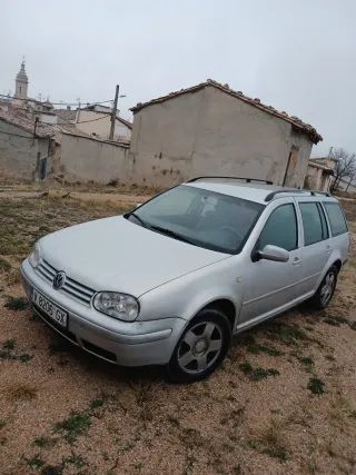 Volkswagen Golf Familiar