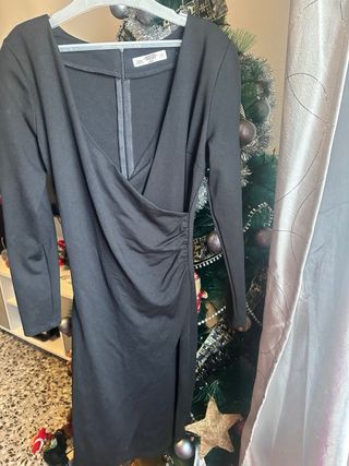 Vestido negro INSIDE cruzado talla M