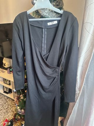 Vestido negro INSIDE cruzado talla M