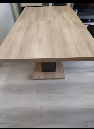 Mesa de comedor moderna madera