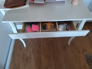 Tavolo consolle bianco per ingresso o scrivania