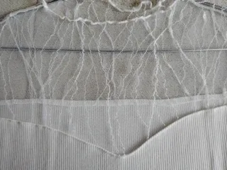 Top Shein blanco manga corta encaje