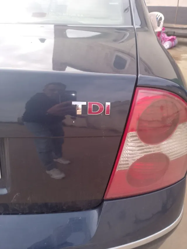 Volkswagen passat  1.9 tdi 130 cv 2001