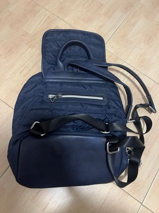 Mochila Pepe Moll azul marino acolchada