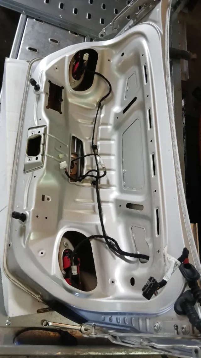 Portón Alfa Romeo 159