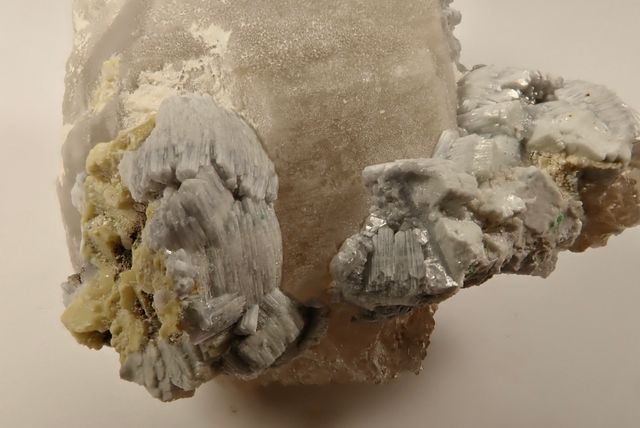 Mineral. Apatito grupo, berilo, torbernita, cuarzo