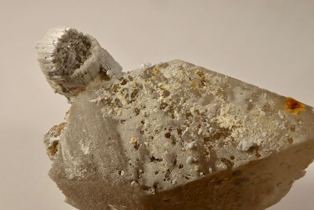 Mineral. Apatito grupo, berilo, torbernita, cuarzo