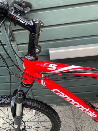 Bicicleta Cannondale Roja
