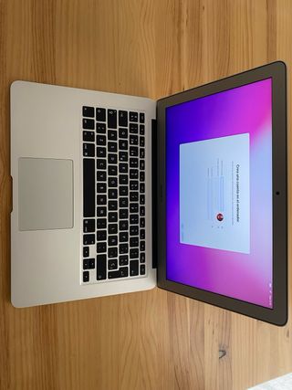 MacBook Air 13” 129GB Plata