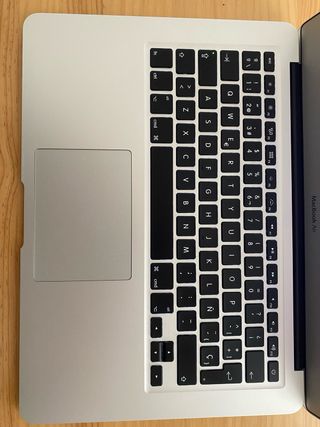 MacBook Air 13” 129GB Plata