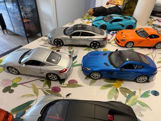 Coches a escala 1:18